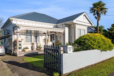/international/nz/57-stanners-street-eltham-south-taranaki-380066121886/