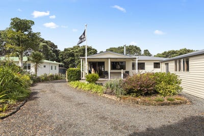 /international/nz/490-matakawau-road-awhitu-franklin-380066106364/