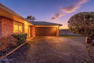 /international/nz/6-vivaldi-place-mount-roskill-auckland-city-380066170568/