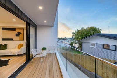 /international/nz/glenfield-north-shore-city-380066083827/