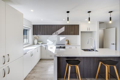 /international/nz/churchill-street-akina-hastings-380066120877/