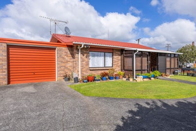 /international/nz/huntly-waikato-380066102956/