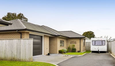 /international/nz/hawera-south-taranaki-380066102015/