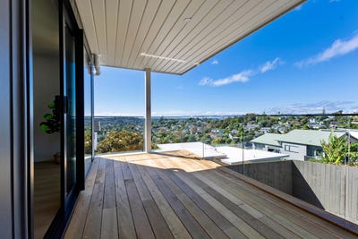 /international/nz/browns-bay-north-shore-city-380066085032/