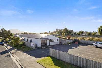 /international/nz/2-westland-street-green-island-dunedin-city-380066128120/