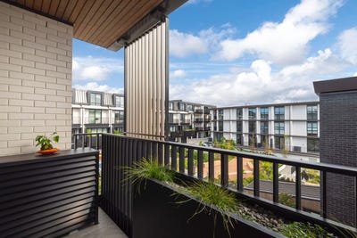 /international/nz/21-pennant-street-long-bay-north-shore-city-380066110369/