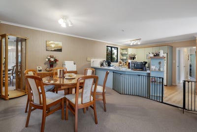 /international/nz/4-marina-way-athenree-western-bay-of-plenty-380066184914/