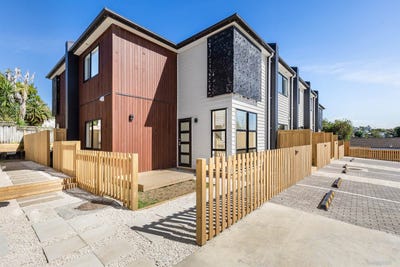 /international/nz/63a-65a-hogans-road-glenfield-north-shore-city-380066085931/