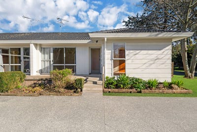 /international/nz/11-sharivari-place-conifer-grove-papakura-380066088890/