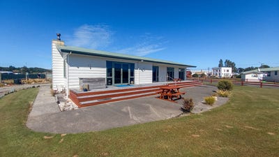 /international/nz/5-mcfeely-street-tuatapere-southland-380066097259/