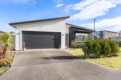 /international/nz/61-te-napi-drive-conifer-grove-papakura-380066175076/