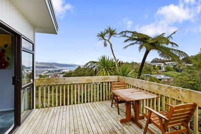 /international/nz/11-poto-road-normandale-lower-hutt-city-380066175736/