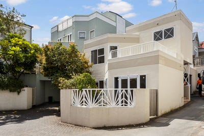/international/nz/mount-victoria-wellington-city-380066119675/