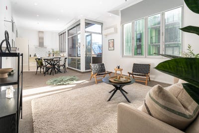 /international/nz/33-frederick-street-te-aro-wellington-city-380066183236/
