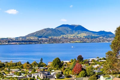/international/nz/32-mapara-road-acacia-bay-taupo-380066089021/