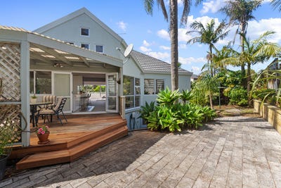 /international/nz/sailfish-drive-west-harbour-waitakere-city-380066090152/