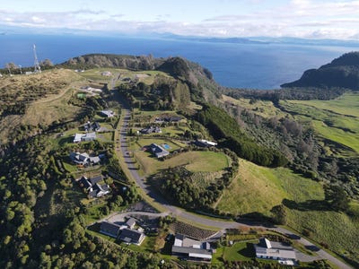 /international/nz/136-highland-drive-acacia-bay-taupo-380066147150/