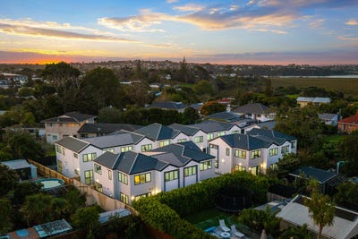 /international/nz/113-beach-road-te-atatu-peninsula-waitakere-city-380066174828/