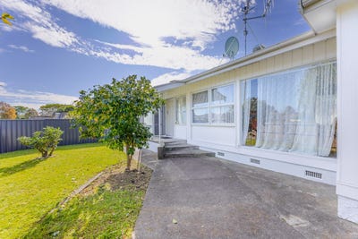 /international/nz/28-wycliffe-street-onekawa-napier-city-380066098592/