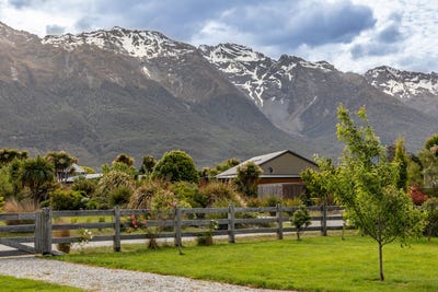 /international/nz/glenorchy-queenstown-380066105062/