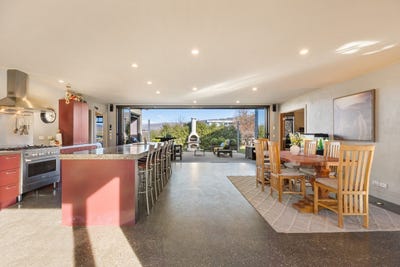 /international/nz/57-hall-road-bannockburn-central-otago-lakes-district-380066183955/