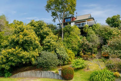 /international/nz/23-ewing-grove-acacia-bay-taupo-380066104427/