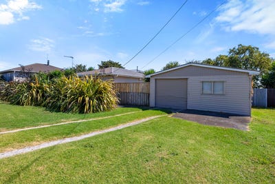 /international/nz/waitara-taranaki-380066102854/