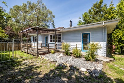 /international/nz/7-bristol-street-hanmer-springs-hurunui-380066111598/