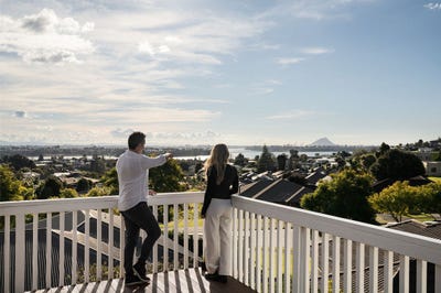 /international/nz/12-discovery-avenue-welcome-bay-tauranga-380066175947/