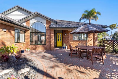 /international/nz/15-tington-avenue-wattle-downs-auckland-380066109593/