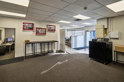 /international/nz/60-fitzherbert-street-petone-lower-hutt-city-380066183190/