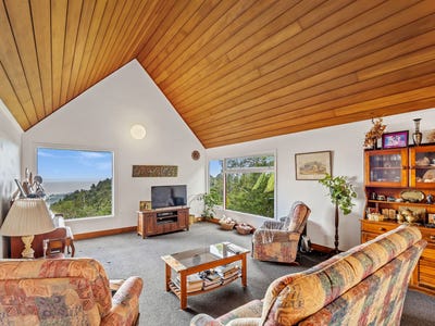 /international/nz/51-quinns-road-waiatarua-waitakere-city-380066108934/