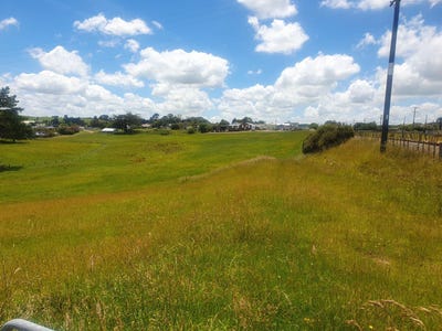 /international/nz/61-london-street-eltham-south-taranaki-380066150115/