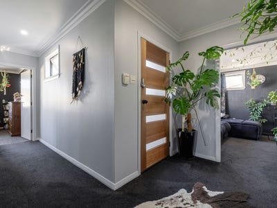 /international/nz/102-rugby-street-awapuni-palmerston-north-city-380066111777/