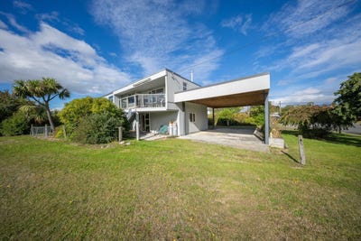 /international/nz/bligh-street-te-anau-southland-380066089837/
