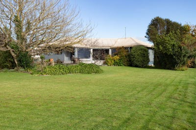 /international/nz/695-hauraki-road-turua-hauraki-380066115873/
