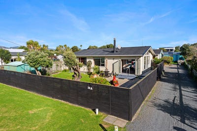 /international/nz/waikanae-beach-kapiti-coast-380066107276/