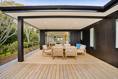 /international/nz/21-airport-drive-bell-block-new-plymouth-380066111528/