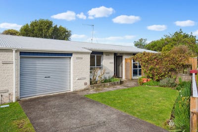 /international/nz/raumati-beach-kapiti-coast-380066115353/