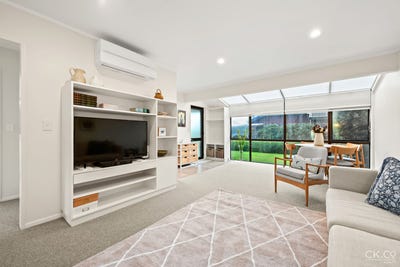 /international/nz/18-king-street-petone-wellington-380066094749/