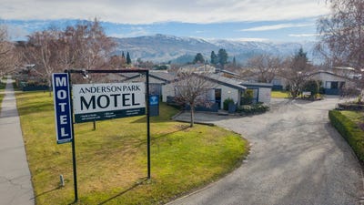 /international/nz/9-gair-avenue-cromwell-central-otago-lakes-district-380066183304/