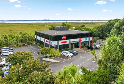/international/nz/avondale-christchurch-city-380066128637/