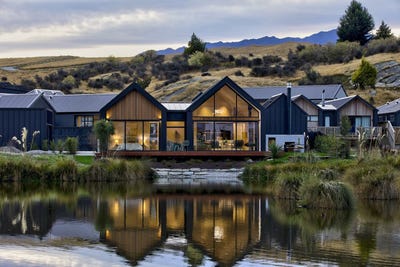 /international/nz/7-centurion-court-jacks-point-queenstown-380066088723/