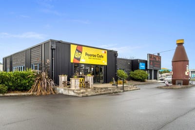 /international/nz/2-seymour-street-paeroa-hauraki-380066182984/