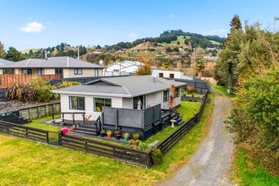 /international/nz/15-taumarunui-street-taumarunui-ruapehu-380066178766/