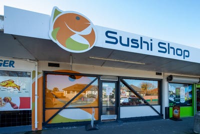 /international/nz/24-wycola-avenue-hei-hei-christchurch-city-380066175782/