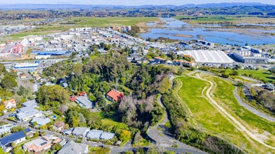 /international/nz/36-main-street-napier-hill-napier-city-380066120438/