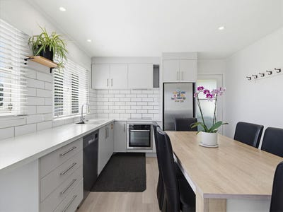/international/nz/468-fraser-street-parkvale-tauranga-380066123338/
