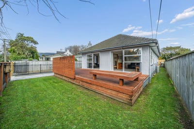 /international/nz/13-oxford-crescent-ebdentown-upper-hutt-city-380066168391/