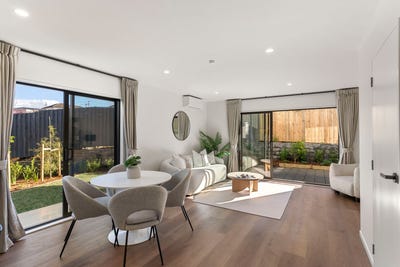 /international/nz/12-molley-green-place-mount-roskill-auckland-city-380066174928/